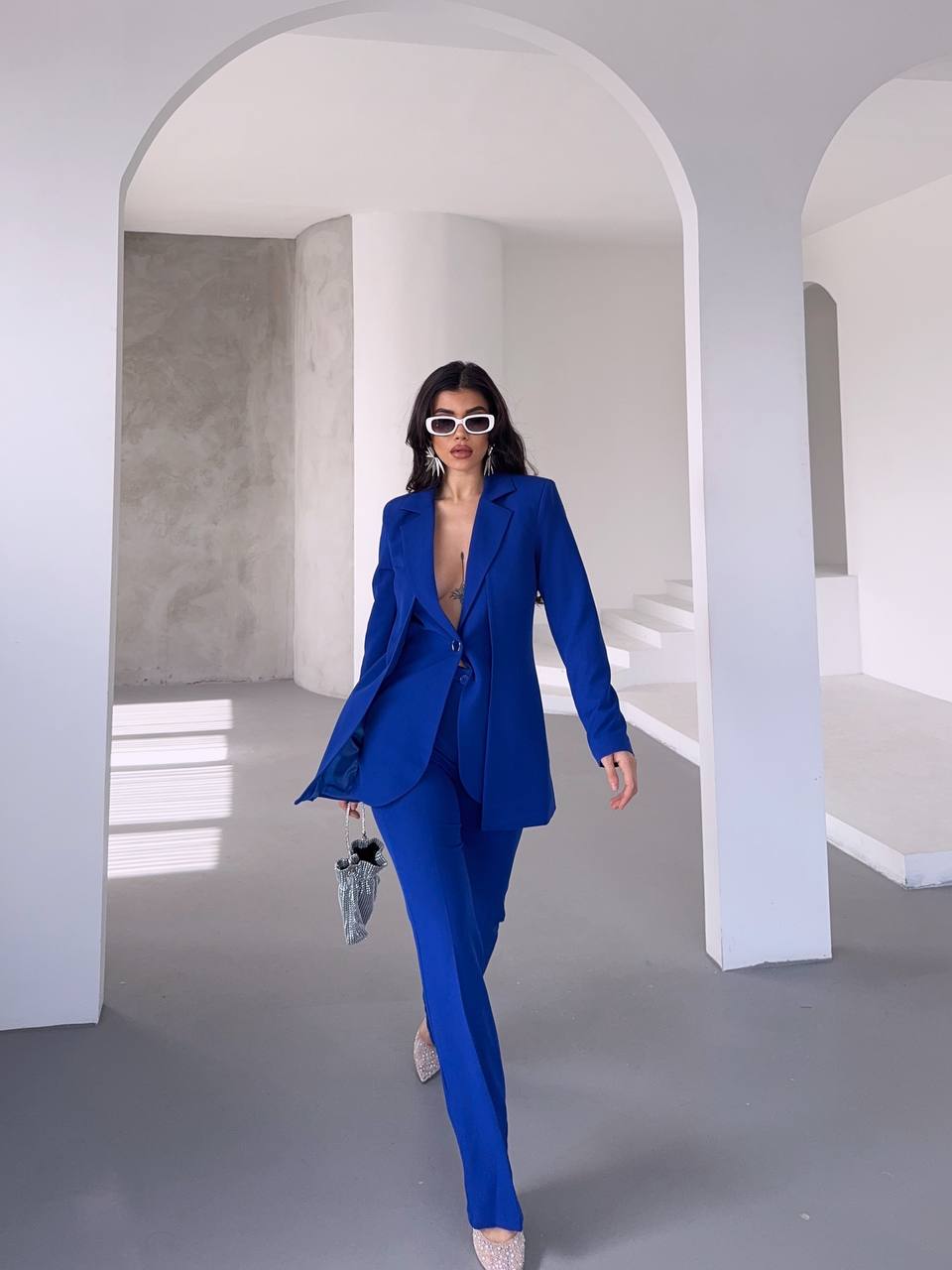 Rahat Şıklık – Dökümlü Yaka Takım