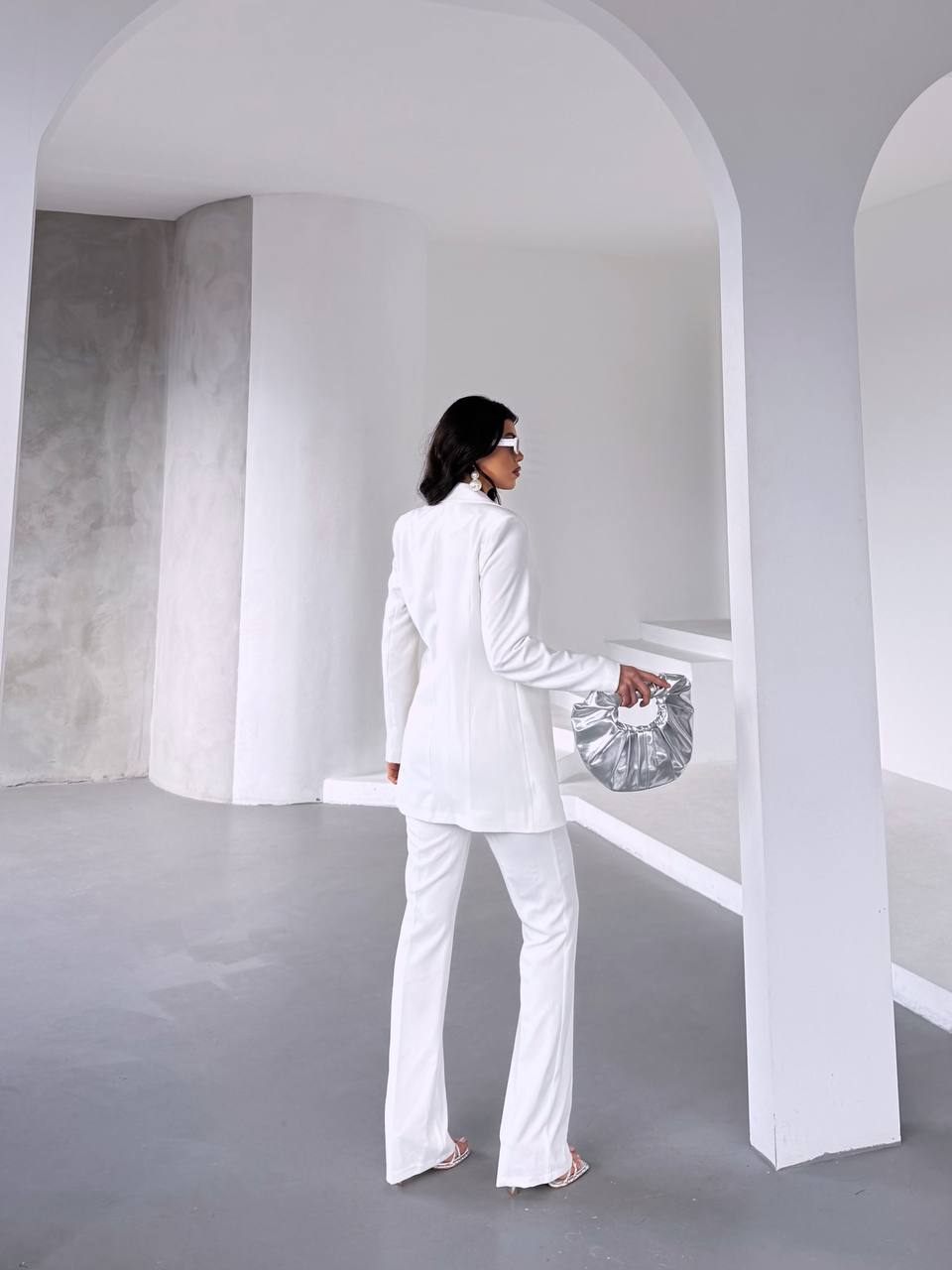 Rahat Şıklık – Dökümlü Yaka Takım